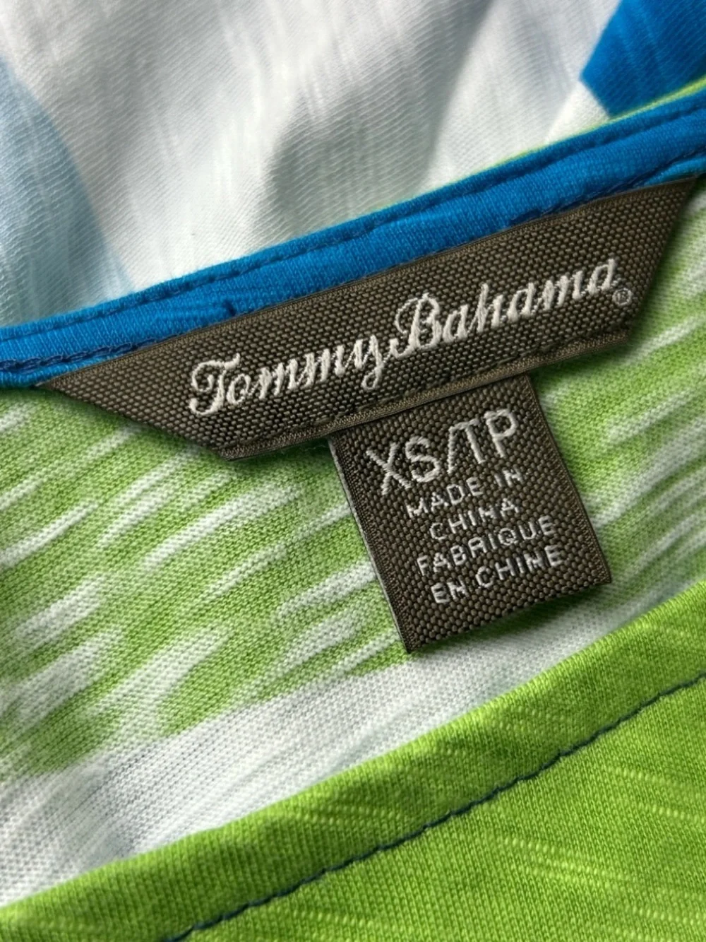 Tommy Bahama Chevron Stripe Tank Top XS Blu Green Sleeveless VNeck Casual Summer - Picture 4 of 5